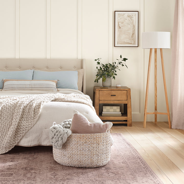 Alabaster SW 7008 - Sherwin Williams Bedroom Paint Colour