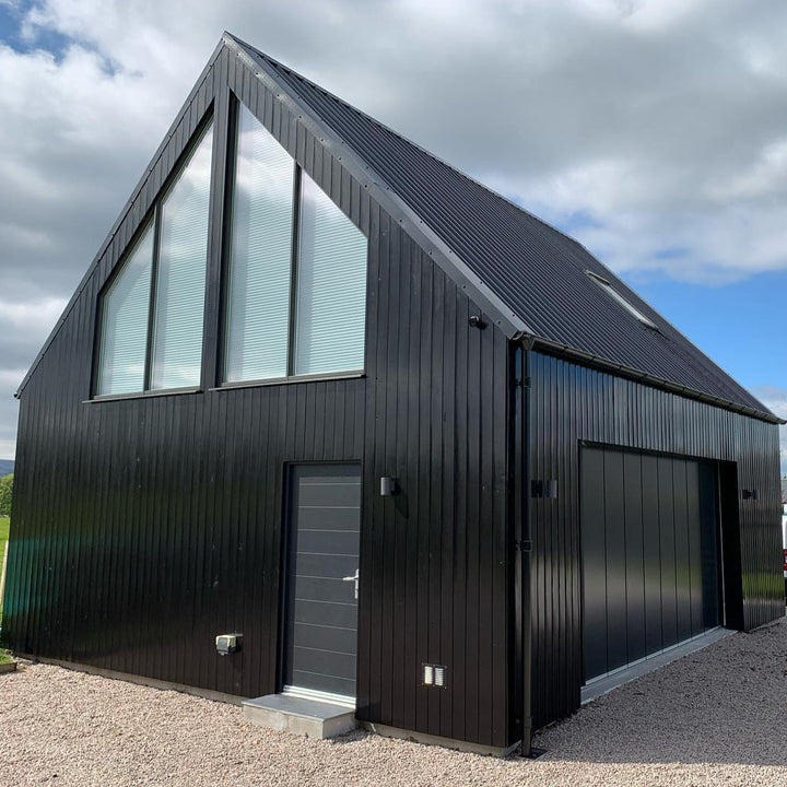 Ebony Cladding Log House Wood Stain Sikkens HLS Plus
