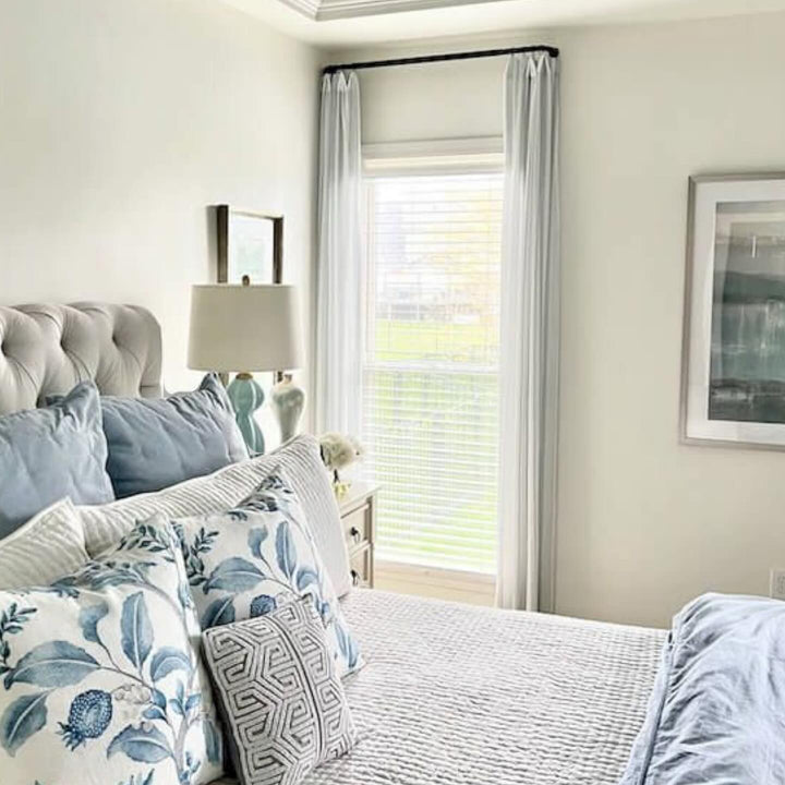 Alabaster SW 7008 - Sherwin Williams Bedroom Paint Colour