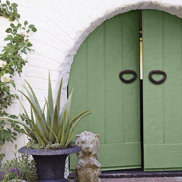 Folly Green No. 76 from Farrow & Ball is a strong but soothing green paint colour. Order Folly Green No. 76 from Farrow & Ball Exterior Eggshell paint online.
