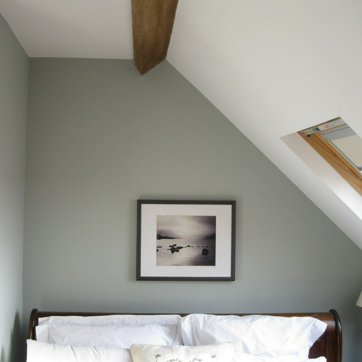 Farrow & Ball Light Blue No. 22 - Farrow and Ball paint colour - Bedroom paint colour - Paint Online Ireland