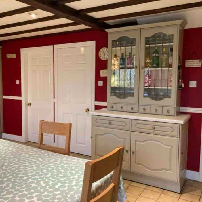 Little Greene Theatre Red No. 192 is a deep red paint colour. Theatre Red 192 red kitchen paint colour. Buy Little Greene paint online.
