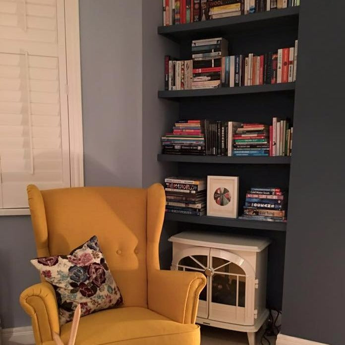 Little Greene Pale Wedgwood No. 249 is a beautiful light blue paint colour. Blue living room paint colour. Buy Little Greene paint online.