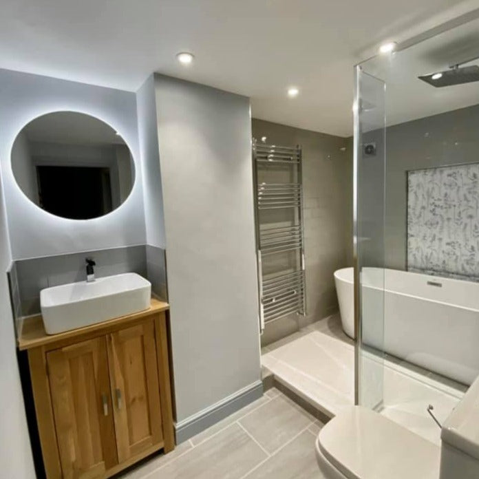 Little Greene Bone China Blue Mid No. 183 is a beautiful grey blue paint colour. Blue bathroom paint colour. Order Little Greene paint online.