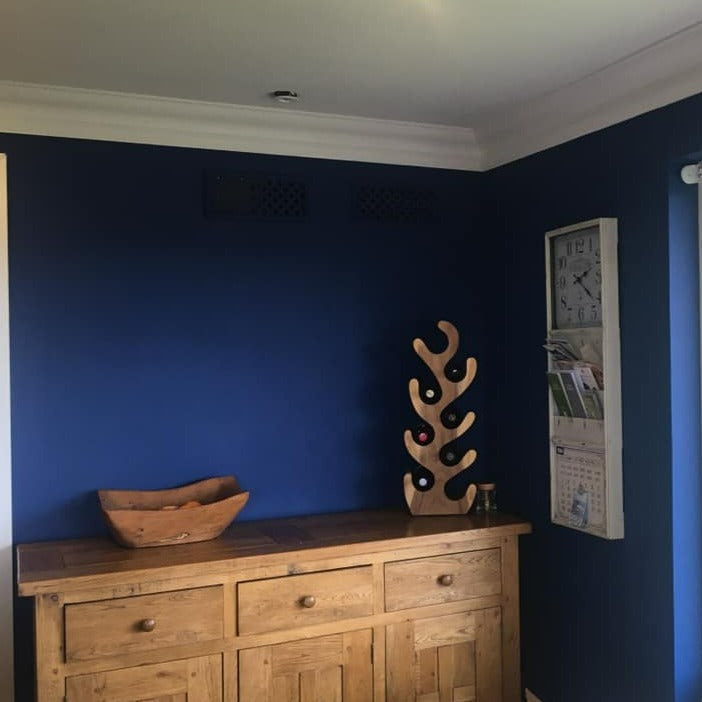 Little Greene Deep Space Blue No. 207 is a deep blue paint colour. Deep Space Blue living room paint colour. Buy Little Greene paint online.