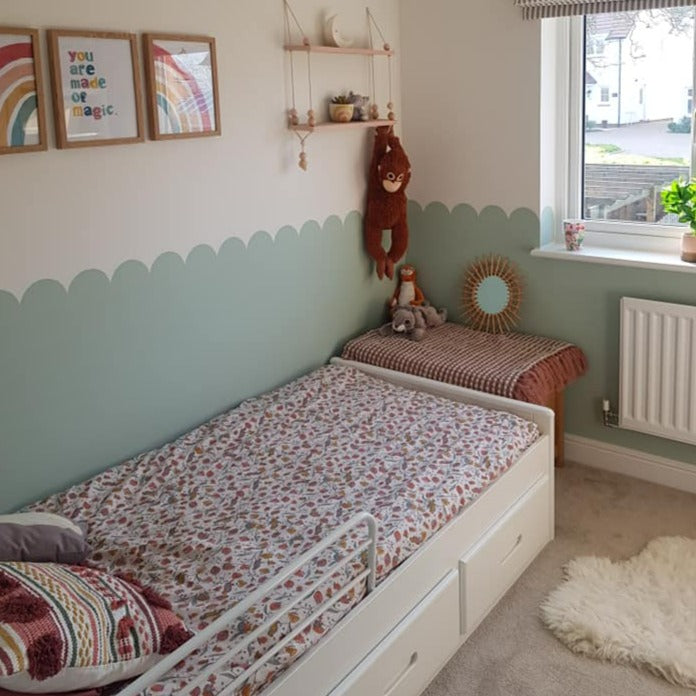 Little Greene Aquamarine Mid No. 284 is a subtle green paint colour. Buy Little Greene Aquamarine Mid bedroom paint colour paint online in Ireland.