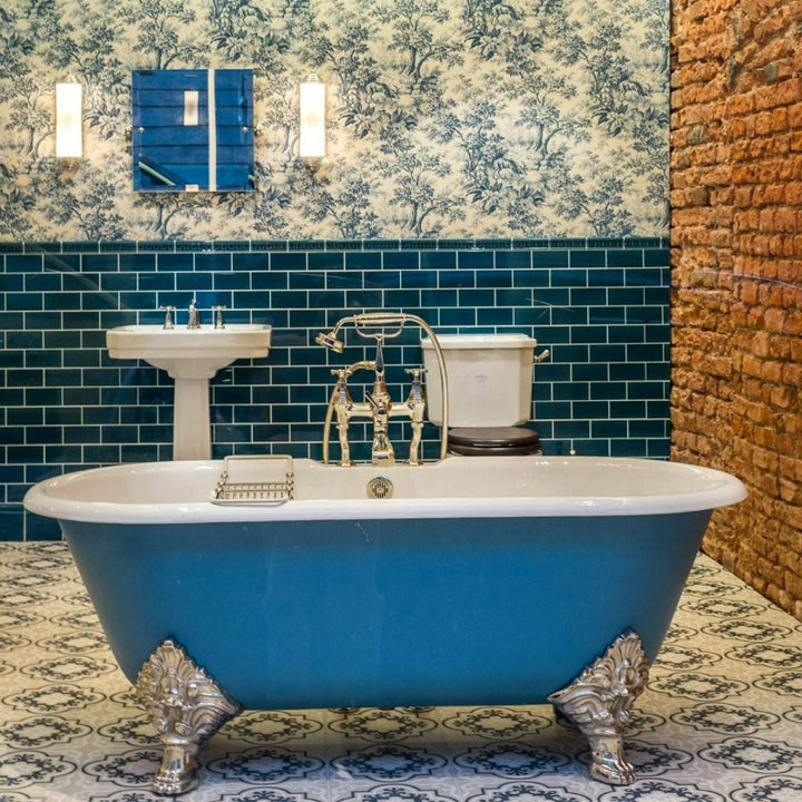 Little Greene Air Force Blue No. 260 is a beautiful blue paint colour. Blue bath paint colour. Buy Little Greene paint online.