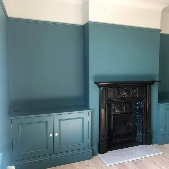 Little Greene Tea with Florence No. 310 is a beautiful blue green paint colour. Appearing as a teal colour in certain light. Buy Little Greene paint online in Ireland.