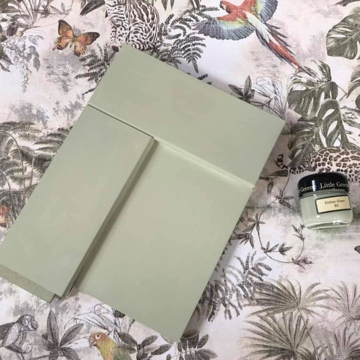 Kitchen Green No. 85 is a refreshing green paint colour from Little Greene. Kitchen Green 85 is a popular green paint colour. Buy Kitchen Green 85 paint online.