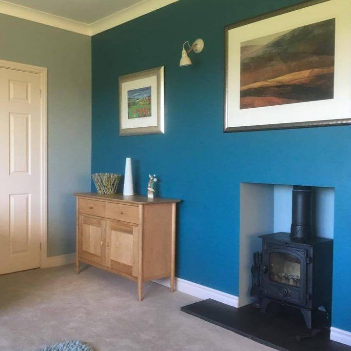 Little Greene Marine Blue No. 95 is a dark navy blue paint colour. Navy living room paint colour.Buy Little Greene Marine Blue paint online.