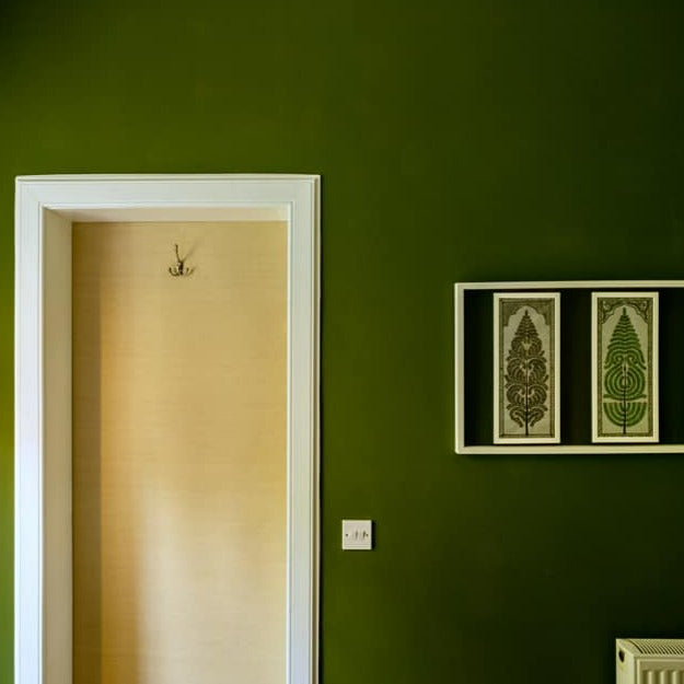Little Greene Jewel Beetle No. 303 is a deep green paint colour. Jewel Beetle 303 hallway paint colour. Buy Little Greene Jewel Beetle paint online.