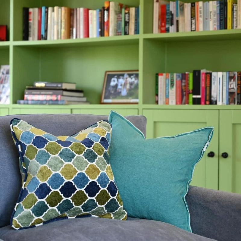 Chelsea Green II Paint And Paper Library Paint Colour No. 549. Chelsea Green 2 living room cabinet paint colour. 