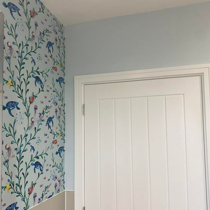 Little Greene Delicate Blue No. 248 is a beautiful light blue paint colour. Pale blue bathroom paint colour. Buy Little Greene paint online.