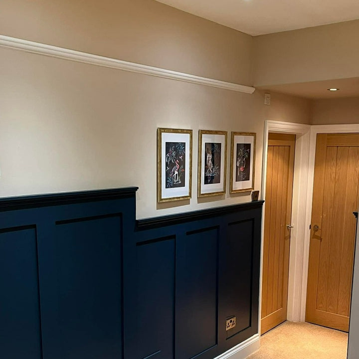 Little Greene Beauvais Lilac No. 29 is a neutral paint colour with warmth and undertones of cream. Order Beauvais Lilac No. 29 Little Greene paint online in Ireland.