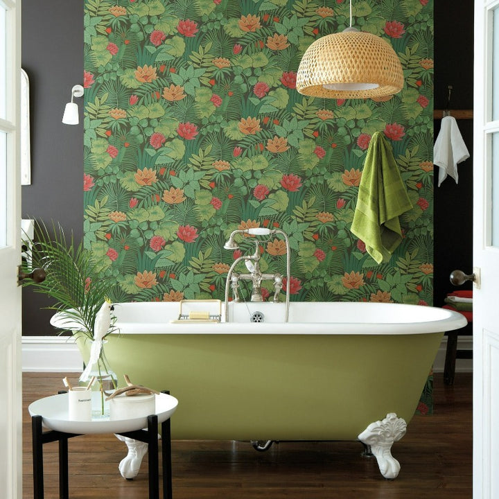 Little Greene Boxington No. 84 is a beautiful reduced lime green paint colour. Green bath paint colour. Buy Little Greene Boxington 84 paint online.