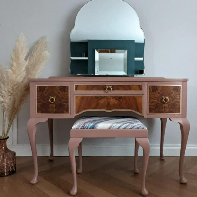 Designer Blush has a muddy mauve pink paint colour. Dusty pink furniture paint colour. Buy Fleetwood paint online.