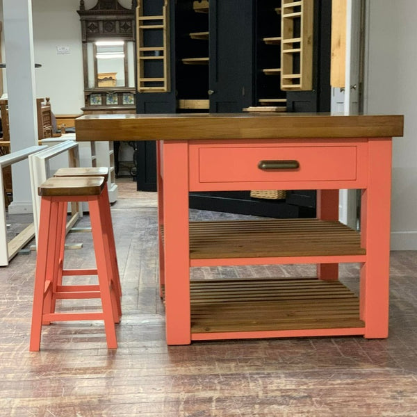 Little Greene Orange Aurora No. 21 is a bright coral red paint colour. Orange Aurora kitchen paint colour. Buy Little Greene paint online.