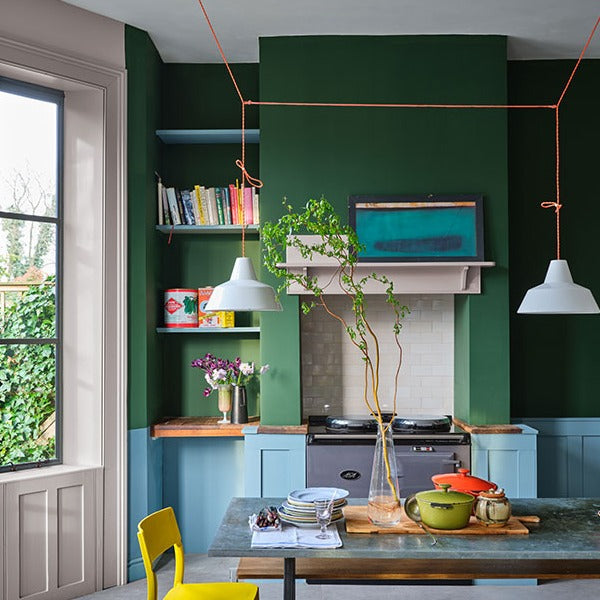 Beverly No. 310 from Farrow & Ball is a clean mid to dark green paint colour. Green kitchen paint colour. Buy Farrow & Ball Beverly paint online. 
