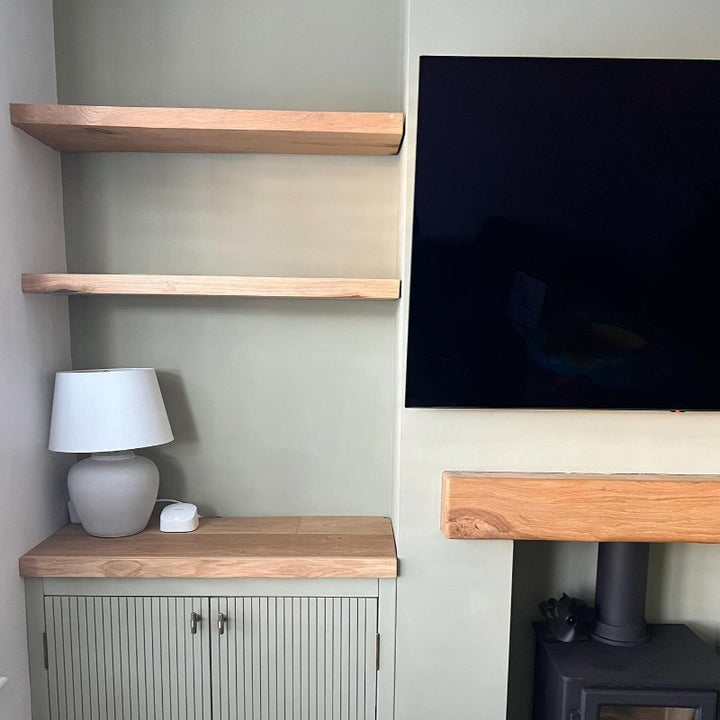 Olive Tree by Dulux Heritage. Green living room paint colour from Paint Online.