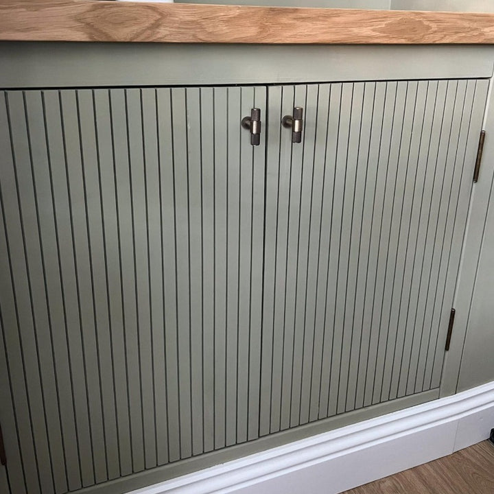 Olive Tree by Dulux Heritage. Green cabinet paint colour from Paint Online.