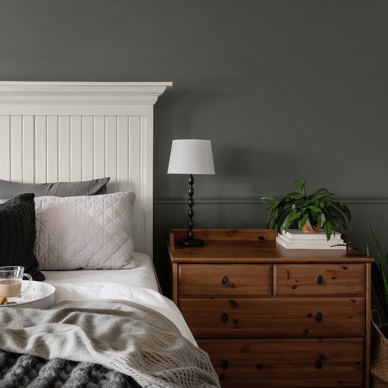 Four Arches Colourtrend green bedroom paint colour from Paint Online