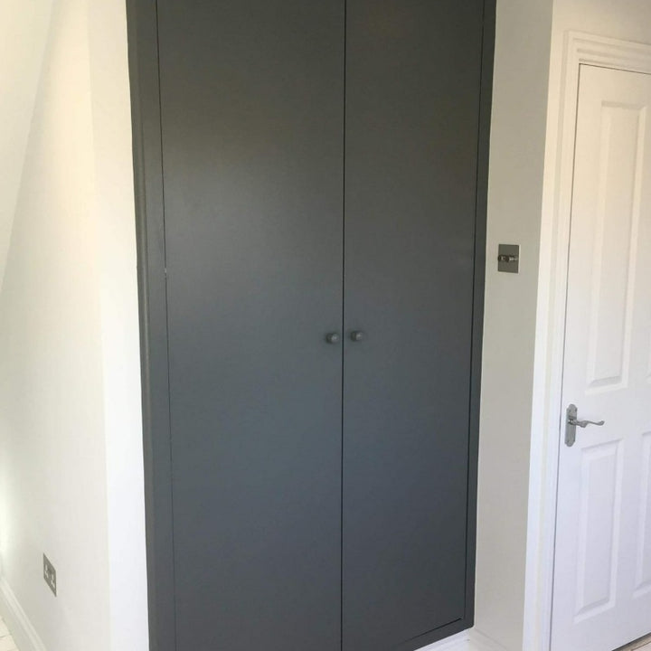 Little Greene Scree No. 227 is a really versatile deep shade from Little Greene’s blue based family of greys. Order Little Greene paint online in Ireland.