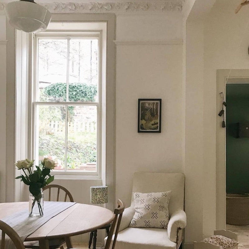 Wimborne White Farrow & Ball living room paint colour from Paint Online