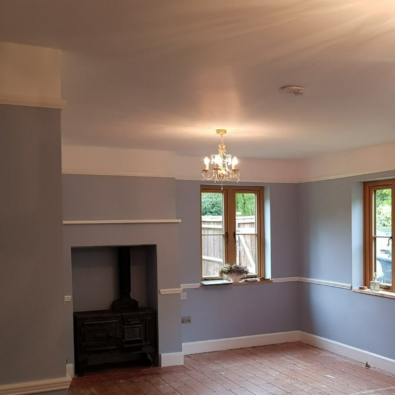 Little Greene Pale Wedgwood No. 249 is a beautiful light blue paint colour. Blue living room paint colour. Buy Little Greene paint online.