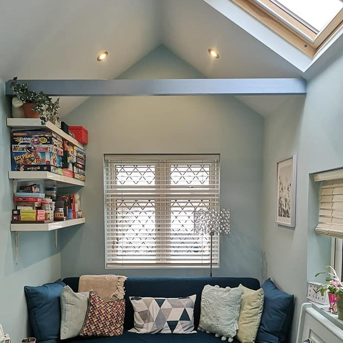Little Greene Brighton No. 203 is a beautiful light blue paint colour. Light blue living room paint colour. Buy Little Greene paint online.