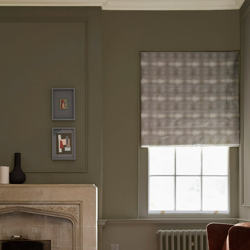 Little Greene Baluster No. 321 is a grey limestone paint colour. Baluster 321 living room paint colour. Buy Little Greene paint online. 