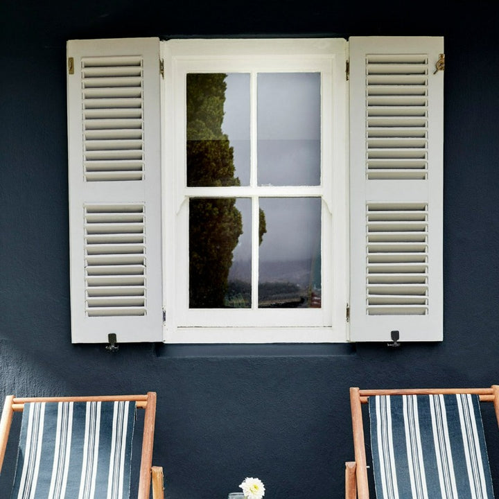 Little Greene Basalt No. 221 - look no further than this timeless blue-black paint colour to create impact in any room. Order Little Greene paint online in Ireland now. 