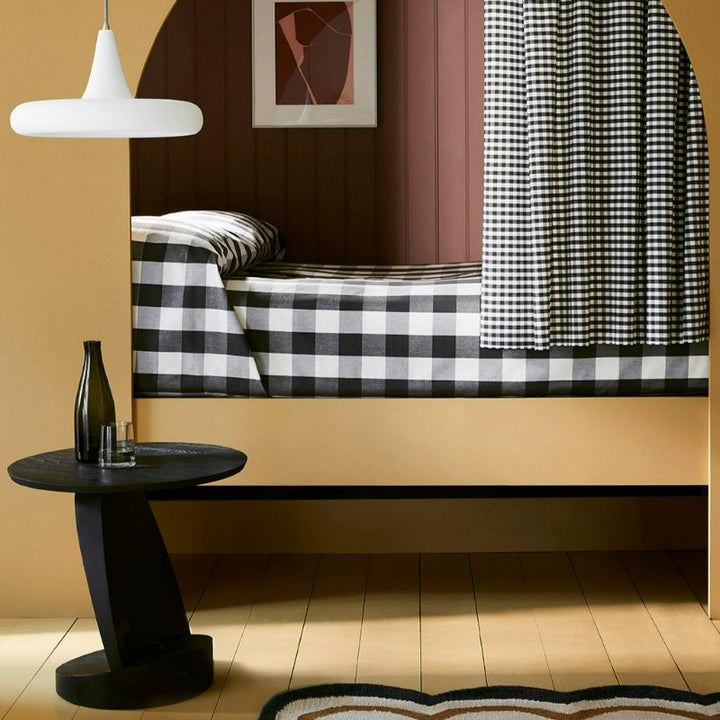 Little Greene Jack Black No. 119 is a beautiful black paint colour. Black furniture table paint colour. Buy Little Greene paint online.