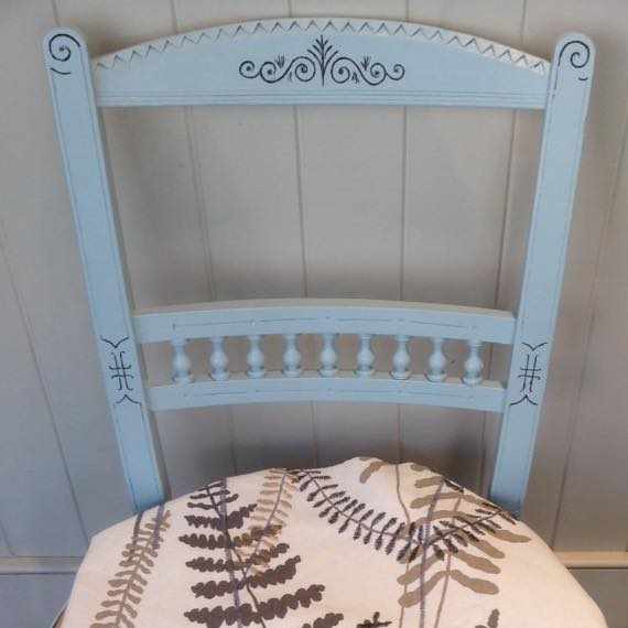 Blue Folly by Colourtrend Paint - Historic Colour