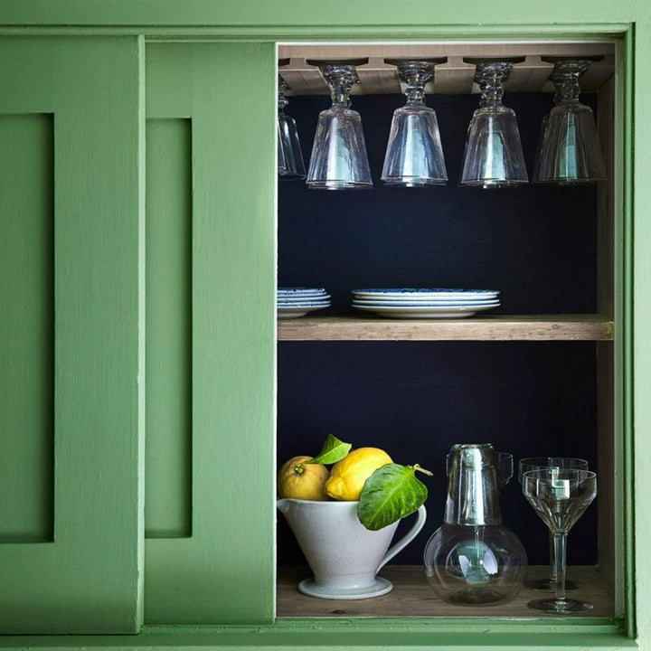 Little Greene Garden No. 86 is fresh ambient green paint colour. Little Greene Garden No. 86 kitchen cabinet paint colour. Buy Little Greene Garden 86 paint online.