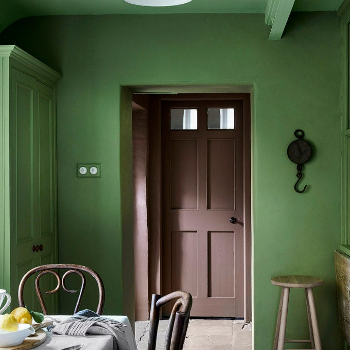 Little Greene Garden No. 86 is fresh ambient green paint colour. Little Greene Garden No. 86 kitchen paint colour. Buy Little Greene Garden 86 paint online.