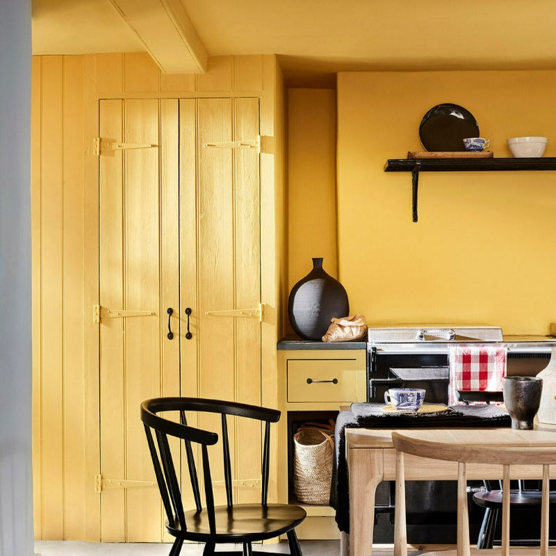 Little Greene Giallo No. 337 is a beautiful bright mustard paint colour. Giallo 337 yellow kitchen paint colour. Buy Little Greene Giallo 337 paint online.