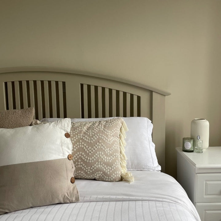 Stone V - Stone 5 - Paint And Paper Library Paint Colour No. 205. Bed paint colour. 