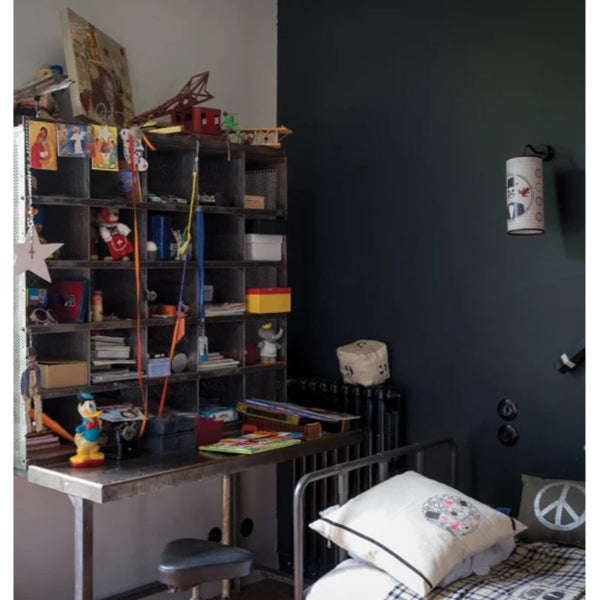 Off Black No. 57 Farrow & Ball - Farrow and Ball paint colour - Black Bedroom - Paint Online Ireland