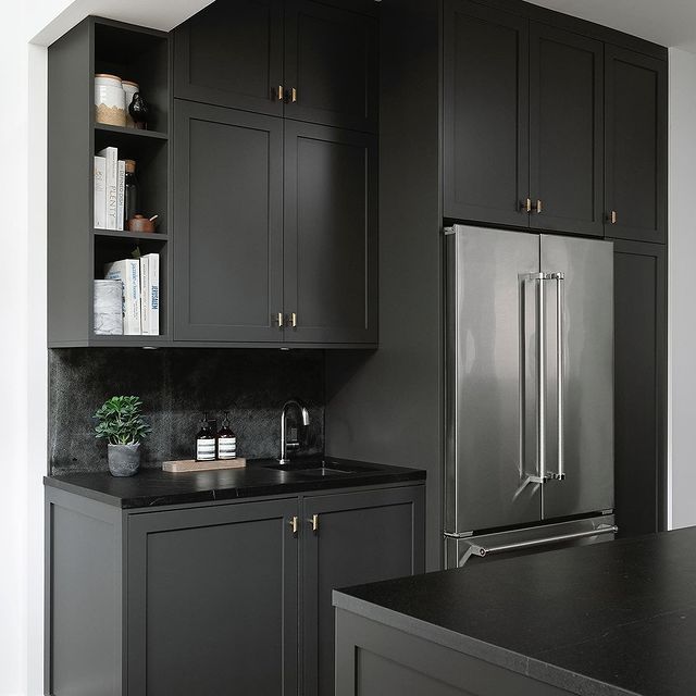 Off Black No. 57 Farrow & Ball - Farrow and Ball paint colour - Black Kitchen - Paint Online Ireland