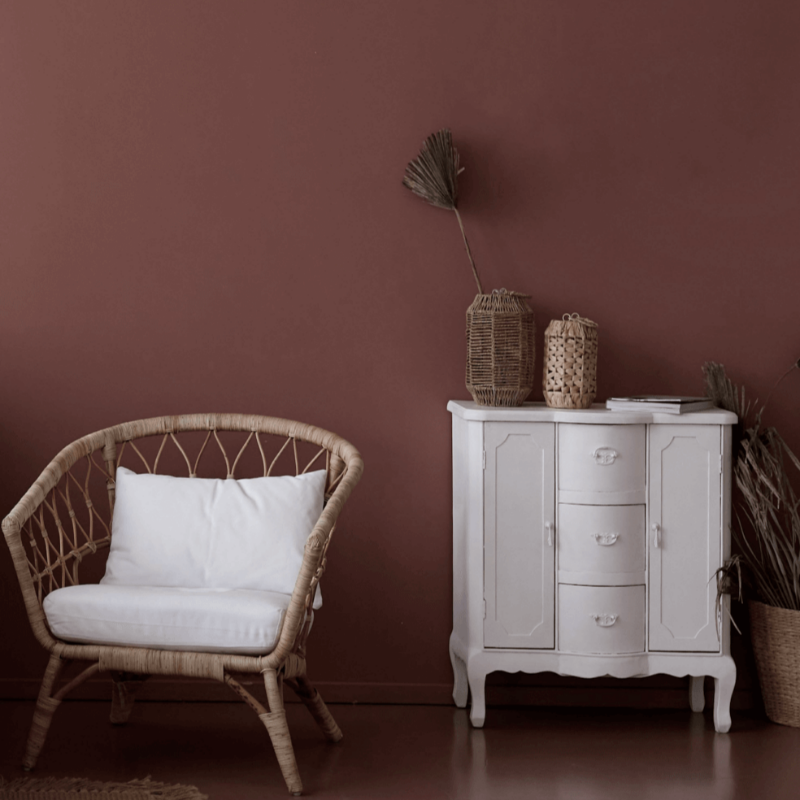 Designer Blush has a muddy mauve pink paint colour. Dusty pink bedroom paint colour. Buy Fleetwood paint online.