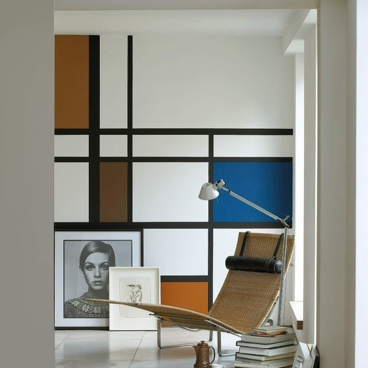 Little Greene Shirting No. 129 is a pure white based paint colour without optical brightener. Order Little Greene paint online in Ireland now. 