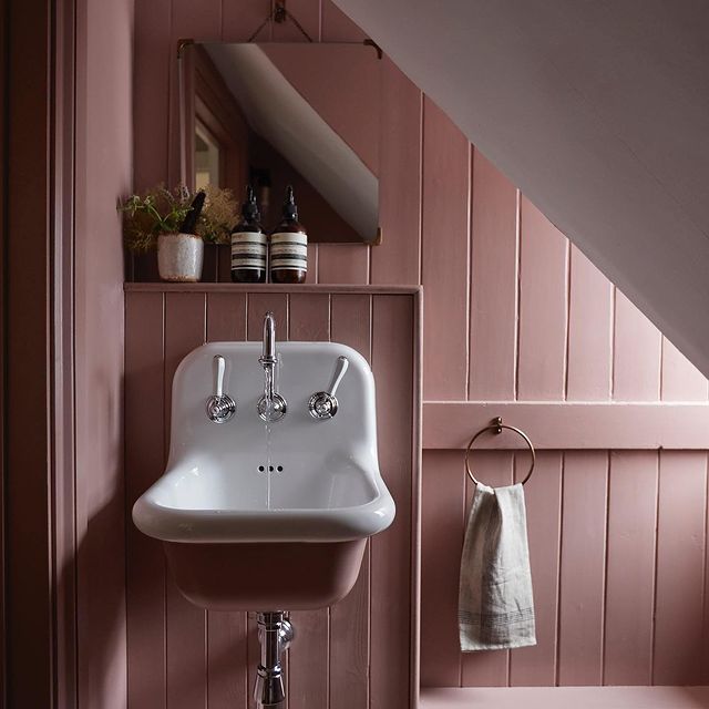 Sulking Room Pink No. 295 Farrow & Ball Paint Colour - Bathroom Paint Colour - Paint Online Ireland