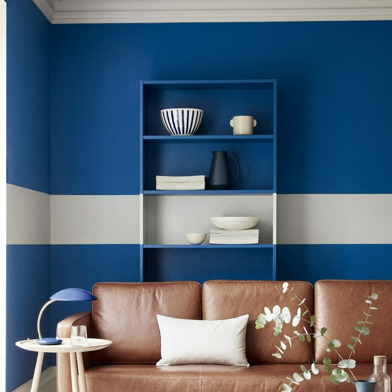 Little Greene Mazarine No. 256 is a truly neutral blue paint colour. Blue living room paint colour. Buy Little Greene paint online.