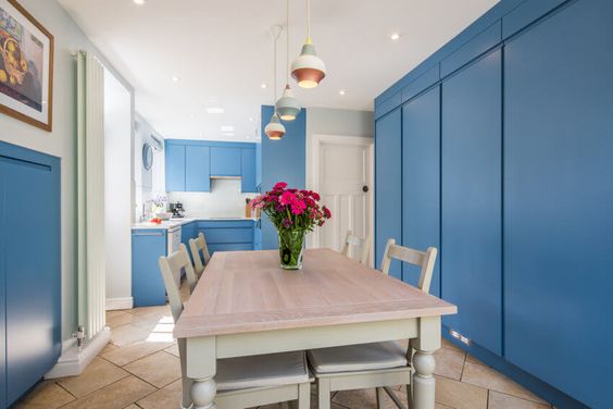 Cook's Blue - Farrow & Ball - Blue Paint Colour - Paint Online Ireland