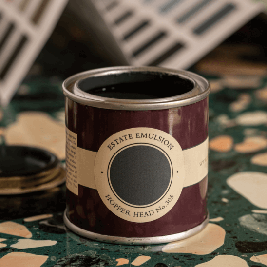 Hopper Head No. 305 from Farrow & Ball is deep grey paint colour. 100ml sample pot Hopper Head tester. Buy Farrow & Ball paint online.