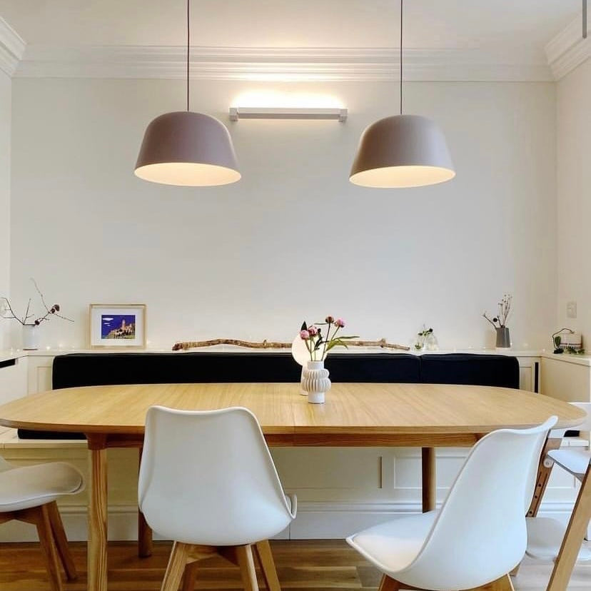 Alabaster White by Colourtrend Paints. Off white dining room paint colour. Buy Colourtrend Paint online. 