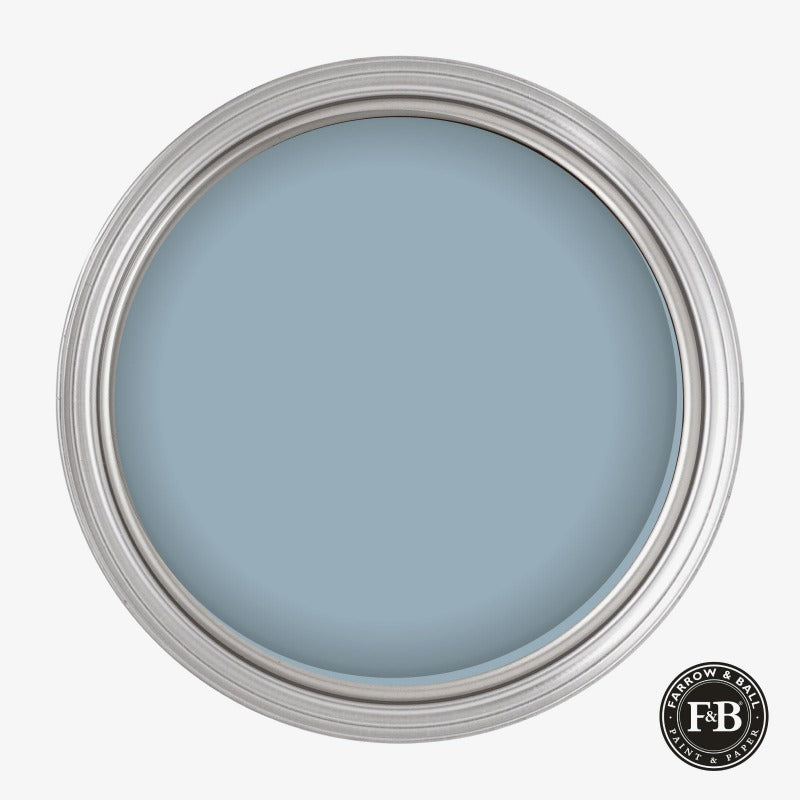 Kittiwake No. 307 from Farrow & Ball is a is a new clean, cool, blue paint colour. Kittiwake estate emulsion.